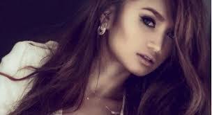 Janice Dizon's Instagram, Twitter & Facebook