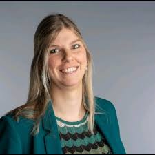 Vandaag neem ik na bijna 6 jaar afscheid van Seacon Logistics. Het voelt  dubbel: dankbaar voor alles wat ik heb meegemaakt, maar ook met een beetje  weemoed. Ik kijk terug op een