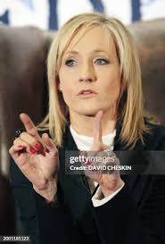 576 Reading Harry Potter Stock Photos, High-Res Pictures, and Images