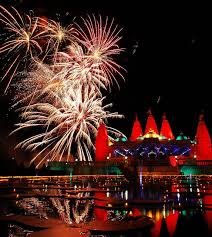 Diwali Fireworks And The Mandir Hindu Festival Of Lights Diwali Fireworks Fireworks Photo