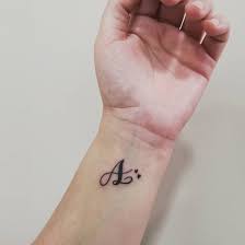 40 Best Hand Tattoo Designs With Most Stylish Ideas In 2020 You'll walk away knowing how to become a tattoo master! 40 best hand tattoo designs with most