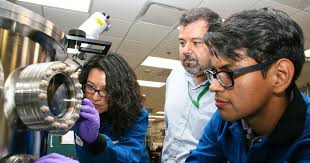 New UTD initiatives meet demand for semiconductor technology expertise