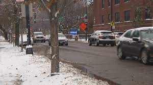 Lake effect snow bands formed over parts of the city monday morning, bringing heavy snowfall. 21 Cold Related Deaths Reported In Cook County Since October Chicago News Wttw