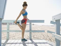 The hamstring muscles are three muscles at the back of the thigh that affect hip and knee movement. Tight Quad Muscles And How They Relate To Low Back Pain