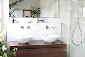 pin op onze ontwerpen en gemaakte badkamers