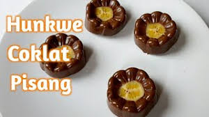 Sisanya tambahkan coklat pasta, lalu masak asebentar lagi sambil di aduk. Cara Membuat Hunkwe Coklat Halus Dan Lembut Isian Pisang Tambah Enak Simple Easy Youtube
