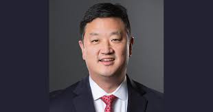 Edward Sim's Instagram, Twitter & Facebook