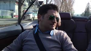 Elég meglepő módon készült fel a versenyre, ugyanis babonából az egész stábnak meg kellett köpködnie a szőke amazont. Kasza Tibor Nlc Part 3