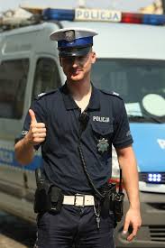 Do manifestacji doszło z powodu śmierci młodego mężczyzny, który zmarł po zatrzymaniu przez policję. Komenda Lubin Artykuly Nasze Miasto
