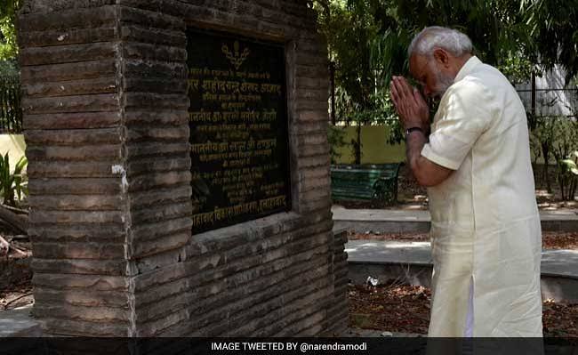 PM Modi Pays Floral Tribute At Chandra Shekhar Azad Memorial