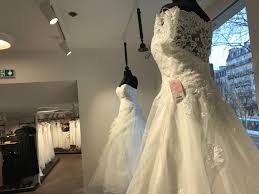 Magasin robe de mariée pas cher robes de mariée style empire robes de mariée kleinfeld robe de mariée 0 robes de mariée 69002 robes de mariée tati robes de. Decouvrez Le Nouveau Concept Tati Mariage A Barbes Olivier Dauvers