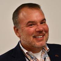 Kingsport school board discusses $180,000 Chris Hampton contract with  performance bonus