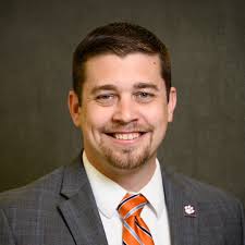 25 faculty and staff chosen for the 2024 President's Leadership Institute