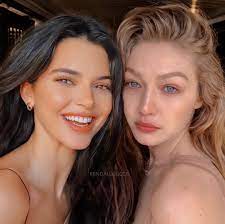 Kendall jenner (r) and bella hadid attend a basketball game between the dallas mavericks and the los angeles. 9 661 Curtidas 25 Comentarios ð'®ð'Šð'ˆð'Š ð'¯ð'‚ð'…ð'Šð'… ð'­ð'‚ð'ð'·ð'‚ð'ˆð'† Istangigii No Instagram Kengi Kendall Jenner Body Kendall Jenner Gigi Hadid Style