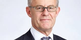 Charles Mackinnon's Instagram, Twitter & Facebook