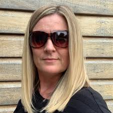 Really loud, great music, happening tonight. As ever, depending