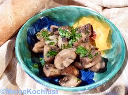 Knoblauch Sherry Champignons Mit Knoblauch Sherry Champignons Kann Man In Der Kuche In Kurzester Zeit Eine Spanische Leckerei Zaub Tapas Rezepte Rezepte Tapas