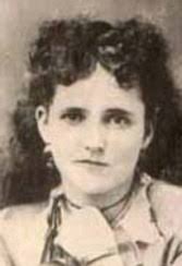 Finley Chamberlin & Emily Hoy