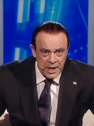 Discover images and videos about kiss gif from all over the world on we heart it. L Esilarante Imitazione Di Crozza Berlusconi Tra Amnesie E Pisolini Lascio Tutto A Formigoni Ah E Stato Condannato Generale Notizie Newslocker