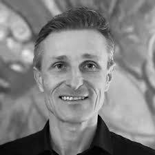 Auch der Bundesrat hat dem Aufrüstungspaket der GroKo zugestimmt. „Kein Tag  zum Feiern“, findet Außenpolitikexperte Michael Staack. Hier erklärt er,  warum Russland nicht die große Gefahr für den Weltfrieden ist, als die