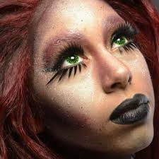 EI SCHOOL OF PROFESSIONAL MAKEUP