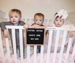 It's so simple if you think about it, and guaranteed to nail the awww factor.(just keep in mind your relatives may actually want to see the baby's face. 18 Funny Unique Pregnancy Announcements Just Simply Mom