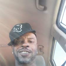 Look who I got a chance to hang out with… @DaveWardTV. He had me nearly in  tears recounting one of his stories when he worked with the Houston Oilers.  He did stats