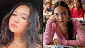 Her father is korean whereas her mother is puerto rican. Amalia Yoo 11 Facts About The Grand Army Actress You Need To Know Popbuzz
