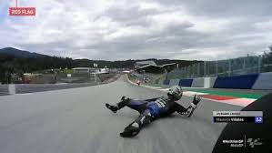 Tras el grave accidente durante la q2 de moto3 del gran premio de italia, anunciamos con gran tristeza el fallecimiento del piloto de moto3 jason dupasquier, señaló la organización del mundial de. Impactante Piloto De Moto Gp Se Lanzo De Su Moto A 200 Km H Antes De Que Se Prendiera Fuego Video Entornointeligente