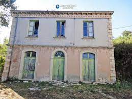 Nelle zone alte del comune di campagna, sulla strada statale 91 in località camaldoli, disponiamo in vendita di unabitazione indipendente su tre livelli da ristrutturare. Casa Di Campagna In Vendita A San Massimo Campobasso Molise Italia Molise Campobasso San Massimo