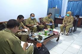Selanjutnya kami harap saudara segera mengkoordinasikan pelaksanaan pk guru di sekolah dengan memperhatikan beberapa hal sebagai berikut: Evaluasi Kinerja Kepala Sekolah Tahun 2020 Dipersiapkan