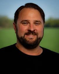 Justin Blatt's Instagram, Twitter & Facebook