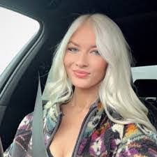 Heather Atwell's Instagram, Twitter & Facebook