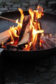 Feuerschale Lagerfeuer Im Garten Garten Und Freizeit Feuerschale Feuerschalen Garten Feuerstelle Garten