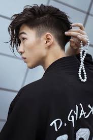 25 Two Block Haircut Ideas Men S Hair Looks Worn By Trendsetters Two Block Haircut Haircuts For Men Long Hair Styles Men
