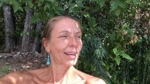 Genevieve Bateman's Instagram, Twitter & Facebook