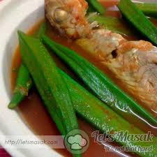 Masukkan ikan, kiub ikan bilis dan daun kunyit. All Recipes Letsmasak Cooking Recipes Recipes Cooking