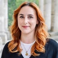 100+ perfiles de «Graser»