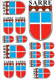 Das wappen wurde vom landesarchiv saarbrücken entworfen, das dabei das wappen des historischen vereins für die saargegend von 1856 als vorlage benutzte, das mit nur marginalen varianten (es fehlen z.b. Saarland Altes Wappen Des Saarstaates 1947 1956 Sarre 16 Aufkleber Variante 2 Eur 10 99 Picclick De
