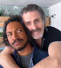 In case you guys missed Samba's recent post with Con, here's the photo. It  was suggested they star in a romcom together. Presumably this should be an  **Advanced Chemistry** spinoff. Are we