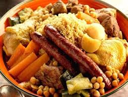 Couscous Royal La Recette Facile Culture Crunch En 2020 Recettes De Cuisine Couscous Tunisien Recette Couscous Poulet