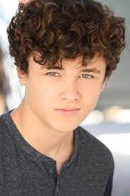 78 Cool Hairstyles For Guys With Curly Hair Cool Curly Guys Hair Hairstyles Haircuts For Curly Hair Curly Hair Styles Men S Curly Hairstyles