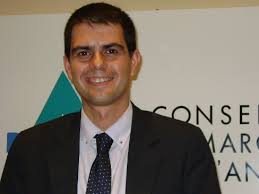 ICV, PP i PSC qualifiquen de partidista i de contrapoder l'elecció de  Castells