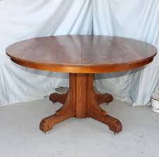 Mission Oak Dining Room Round Table Gustav Stickley In Original Finish This Table Has A Center S Antique Furniture For Sale Stickley Furniture Craftsman Decor