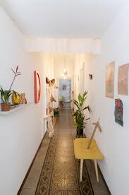 Vuoi arredare il corridoio della tua casa ma non hai idea di come farlo? 20 Idee Per Arredare Un Corridoio Foto 1 Livingcorriere