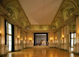 Die villa des zigarettenunternehmers philipp fürchtegott reemtsma im hamburger westen war eine der am. The Hall Of Mirrors From Hamburg S Budge Palais Key Documents Of German Jewish History