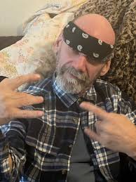 Sara Lyn Kenobi (@SaraLyn822)