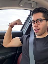 Eric Leines PapiChulo