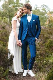 Le thème champêtre et romantique étant tendance depuis quelques années, vous n'aurez pas de mal à mettre la main sur un modèle aérien, délicat et aux allures un brin bohème. Tenue Homme Champetre Www Macj Com Br