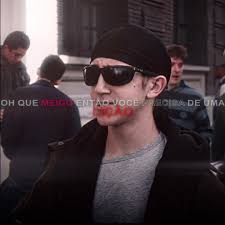 Chris e Greg: Longe de Casa na Série